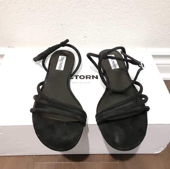 Steve Madden Shoes - Steve Madden